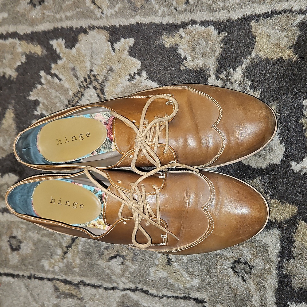 Hinge Oxford Brown Leather Women's Size 9.5 - Picture 3 of 8